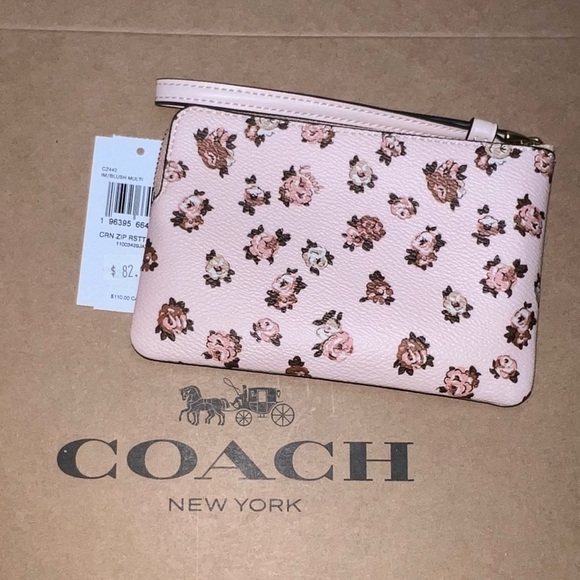 NWT COACH Wallet Corner Zip Wristlet Wallet Clutch w Rose Print CZ442 AUTHENTIC - Picture 2 of 7